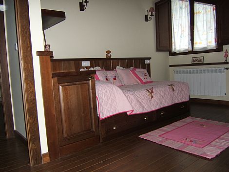 Cama nido con arcan cabecera Muebles recorio Cangas de Ons Asturias